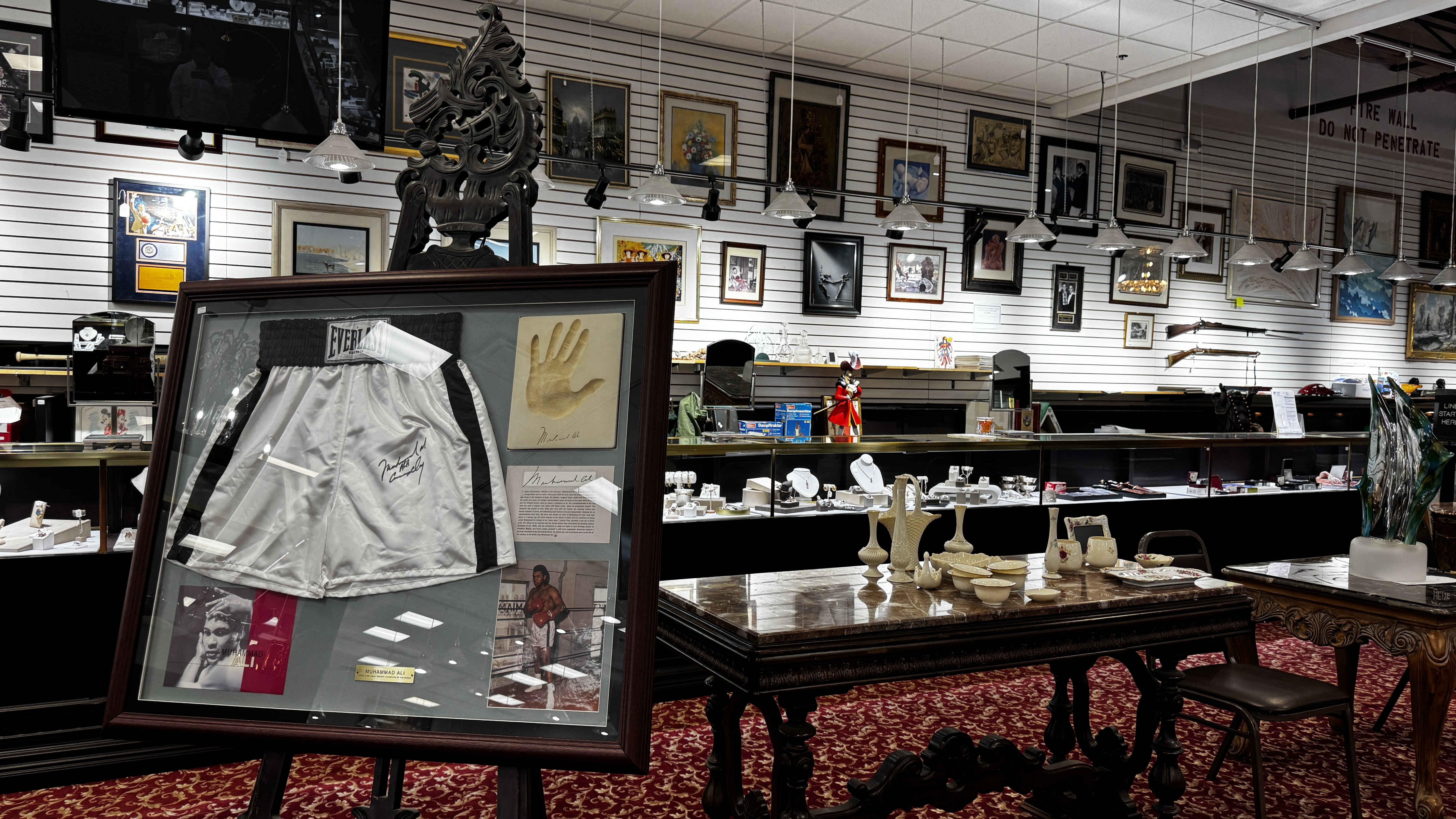 Collectibles considered for Gulf Coast auctions