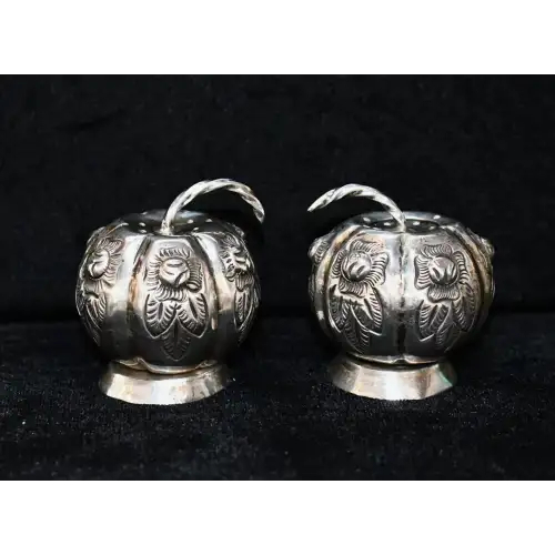 sterling salt and pepper shakers (2)